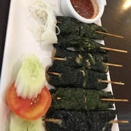 เมนูของร้าน ใบเมี่ยง Cafe’ & Restaurant ม.ศิลปากร