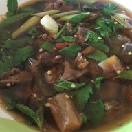 เนื้อต้ม บ้านสิงห์