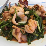 เมนูของร้าน ร้านแดงอาหารทะเล (ร้านต้นตำรับตัวจริงกว่า40ปี)