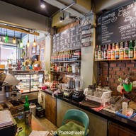 บรรยากาศ ร้านกาแฟถ้วยโปรด
