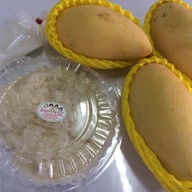 เมนูของร้าน ร้านขนมหวาน 4 พี่น้อง
