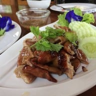 เมนูของร้าน ครัวริมน้ำธารชะเมา