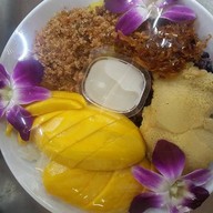 เมนูของร้าน พ.ไพลิน ข้าวเหนียวมะม่วง
