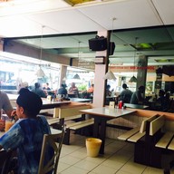 บรรยากาศ โบ๊ตเบเกอรี่ พัทยา
