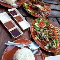 เมนูของร้าน The Fisherman Hut Koh Kood