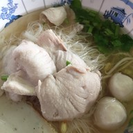 เมนูของร้าน ก๋วยเตี๋ยวปลา vip
