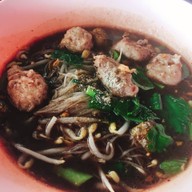 เมนูของร้าน ป้ามาก๋วยเตี๋ยวโบราณ