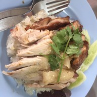 เมนูของร้าน ข้าวมันไก่เจ้โหน่ง