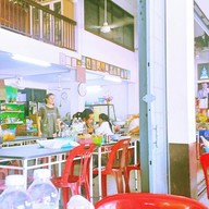 บรรยากาศ ก๋วยเตี๋ยวลูกชิ้นหมู นายฮั่งเพ้ง