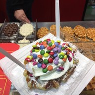 Waffles& IJS Antwerp Train Station
