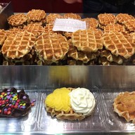 Waffles& IJS Antwerp Train Station