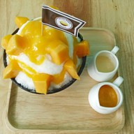 เมนูของร้าน In Love Bingsu Phuket