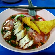 เมนูของร้าน ลูกชิ้นปลา โตเฮง เย็นตาโฟ