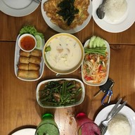 กระ-เพรา-กรอบ