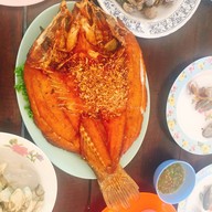 เมนูของร้าน เจ๊น้อง อ่าวยาง