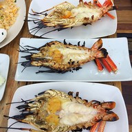 ร้านอาหารริมน้ำแกรนด์เจ้าพระญา Grandchaopraya Ayutthaya