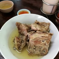 เมนูของร้าน เกี๊ยวปลานายเคี้ยม