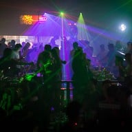 บรรยากาศ โรงเหล้าแสงจันทร์ราชพฤกษ์