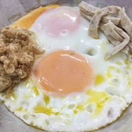เมนูของร้าน ตี 5 Breakfast