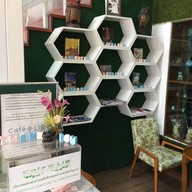 บรรยากาศ C&H Café Charoenkrung