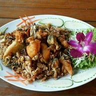 ร้านรถเมล์