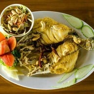 ร้านรถเมล์