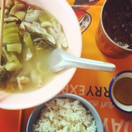 เมนูของร้าน ตือฮวน เกี่ยมไฉ่ รองเมือง