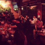 บรรยากาศ Buff Bar & Bistro สะพานควาย