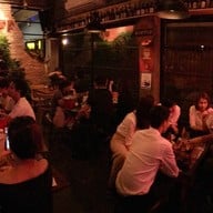 บรรยากาศ Buff Bar & Bistro สะพานควาย