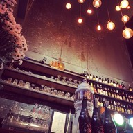 บรรยากาศ Buff Bar & Bistro สะพานควาย