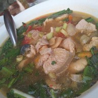 สวนอาหารเขื่อนแม่สรวย