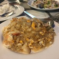 เมนูของร้าน ครูหมู(ร้านต้นตระกูลยมจินดา)