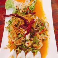 เมนูของร้าน ที่นี่ แก่งคอย