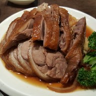 Hung's Delicacies hong kong Air port