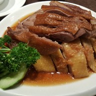Hung's Delicacies hong kong Air port