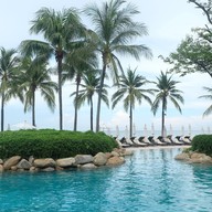 You & Mee Poolside Restaurant โรงแรม ไฮแอท รีเจนซี่ หัวหิน