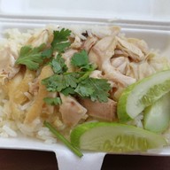 เมนูของร้าน ข้าวมันไก่ หน้า 7-11 ตลาดรุ่งโรจน์