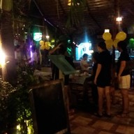 ร้านอาหารฟุ้งปลาเผา