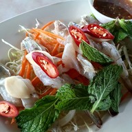 เมนูของร้าน เพียรศรี ส้มตำ ไก่ย่างเหรียญทอง