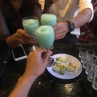 เมนูของร้าน WAVE Society