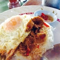 ปุ้ย ก๋วยเตี๋ยวเป็ด