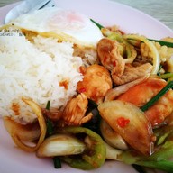 เมนูของร้าน ครัวคุณเหมียว ต้มยำหัวปลาหม้อไฟ