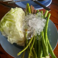 ส้มตำเจ๊อารี