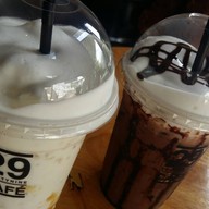 29 Cafe'