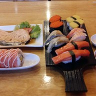 ซามูไร ซูชิ กระบี่