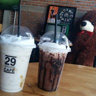 29 Cafe'
