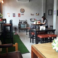 บรรยากาศ BeeGRe เดิมบางนางบวช