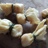 เมนูของร้าน BeeGRe เดิมบางนางบวช