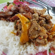 ข้าวแกงเจ๊อิ้ง