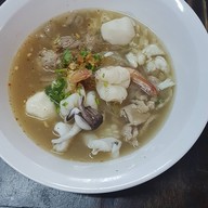 เมนูของร้าน ก๋วยเตี๋ยวต้มยำ อาป๋า